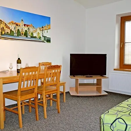 Edith 3* 瓦尔季采